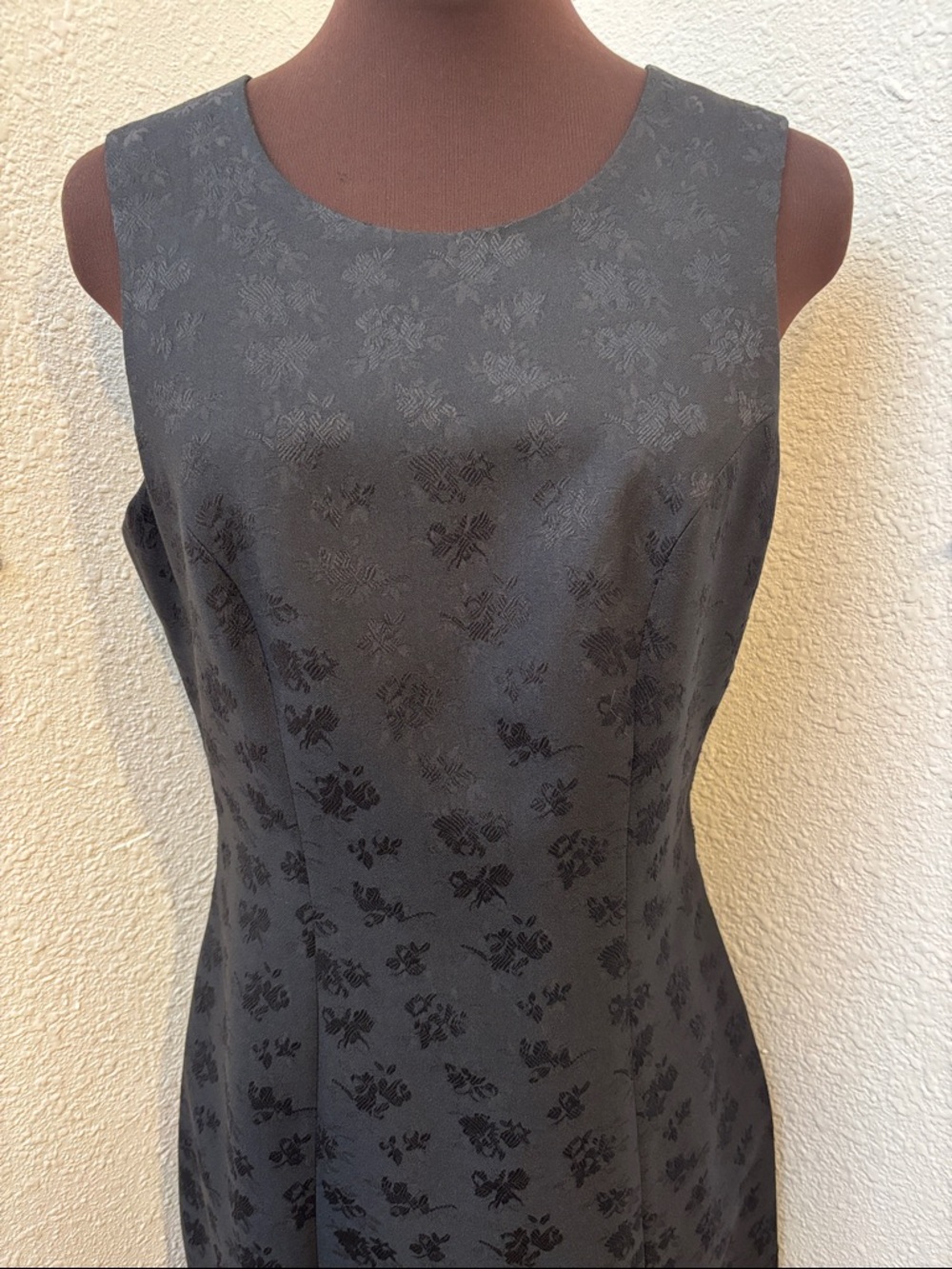 St. Bernard Classics Collection black floral  jacquard sleeveless dress. Size 12